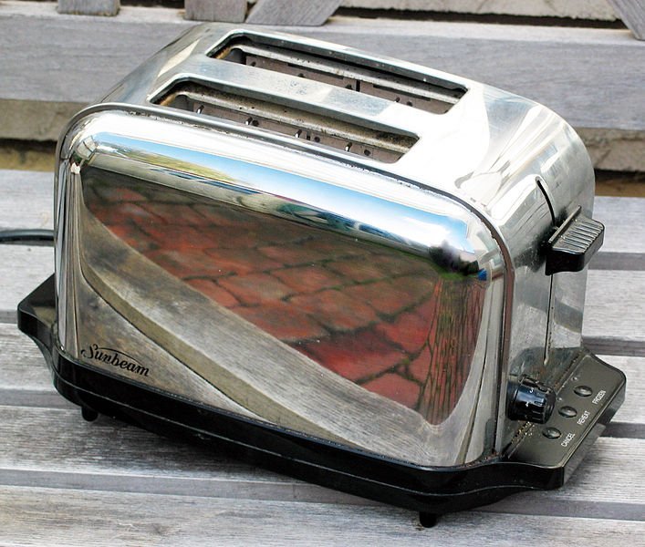 707px-Toaster toaster