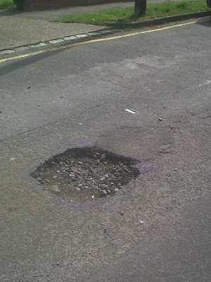 Pothole in Leasway, Rayleigh